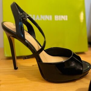 GIANNI BINI BLACK HEELS SIZE 8.5 NEW IN BOX NEVER WORN